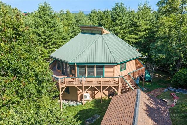 796 River Country Rd, Piney Creek, NC 28663