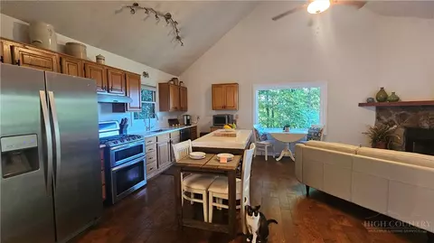 Kitchen - 159 Easy St, Boone, NC 28607 photo 4 of 5