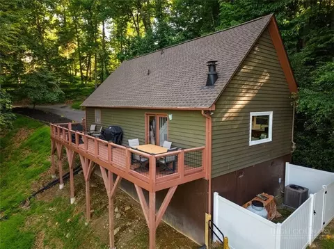Exterior - 159 Easy St, Boone, NC 28607 photo 6 of 11