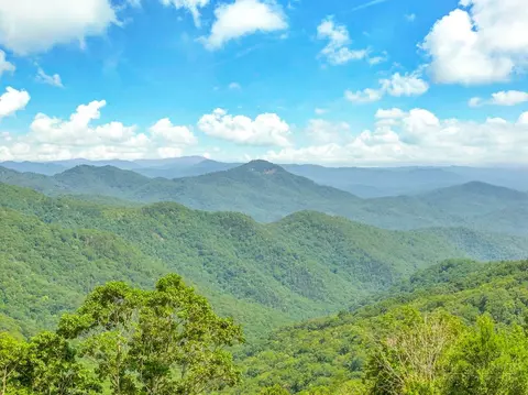140 Foggy Holw, Blowing Rock, NC 28605