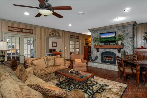 285 Wetherley, Boone, NC 28607 photo 39