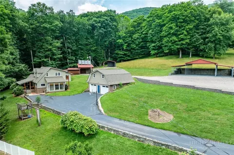 1861 Vanderpool Rd, Vilas, NC 28692 photo 1