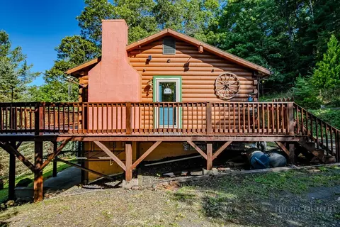 162 Twin Oaks Dr, West Jefferson, NC 28694
