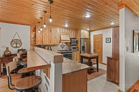 Kitchen - 374 Tinys Mountain Dr, Deep Gap, NC 28618 photo 2 of 3