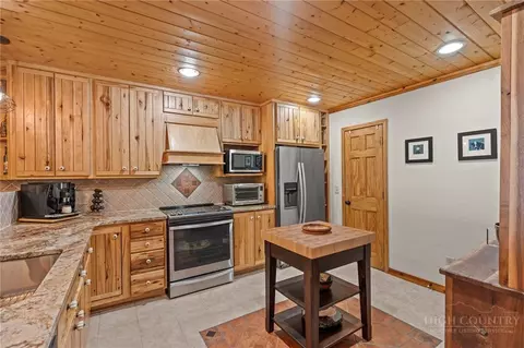 Kitchen - 374 Tinys Mountain Dr, Deep Gap, NC 28618 photo 1 of 3
