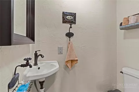 Bath - 374 Tinys Mountain Dr, Deep Gap, NC 28618 photo 6 of 6
