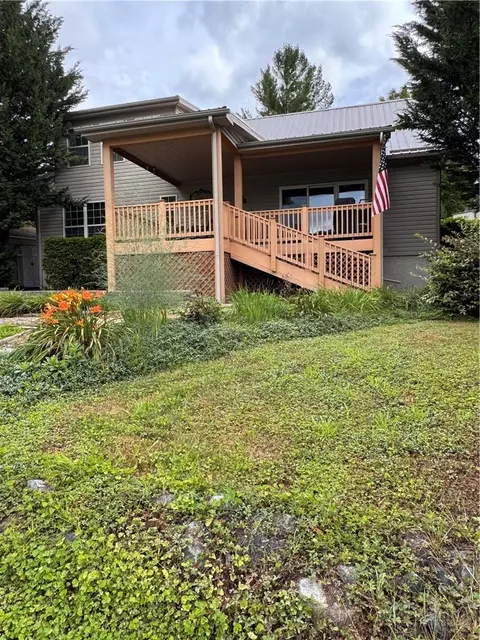 Exterior - 25 Elderberry Loop, Newland, NC 28657 photo 4 of 8