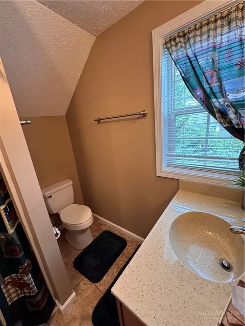 Bath - 25 Elderberry Loop, Newland, NC 28657 photo 5 of 5
