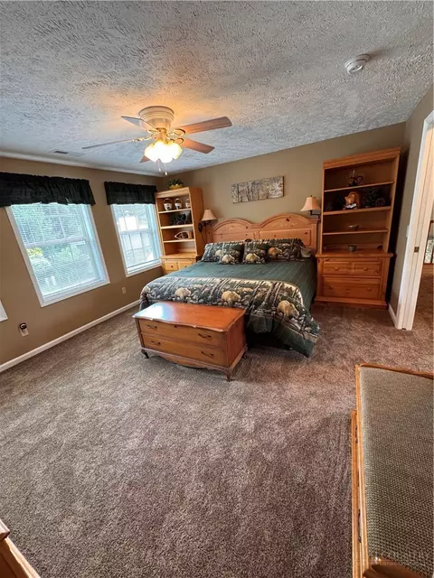 Bedroom - 25 Elderberry Loop, Newland, NC 28657 photo 4 of 6