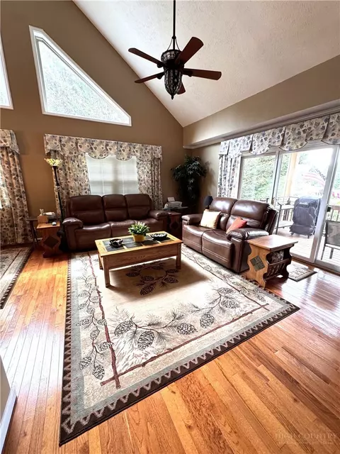 Living - 25 Elderberry Loop, Newland, NC 28657 photo 1 of 2