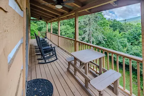 Exterior - 230 Hawks Bill Dr, Banner Elk, NC 28604 photo 5 of 8