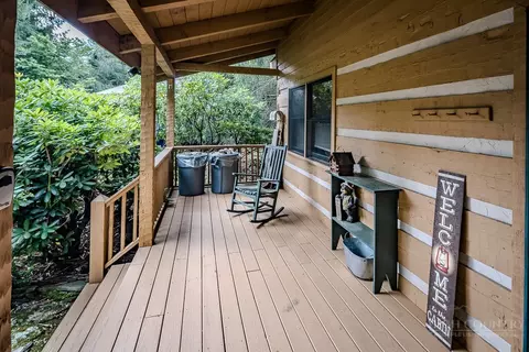 Exterior - 230 Hawks Bill Dr, Banner Elk, NC 28604 photo 7 of 8