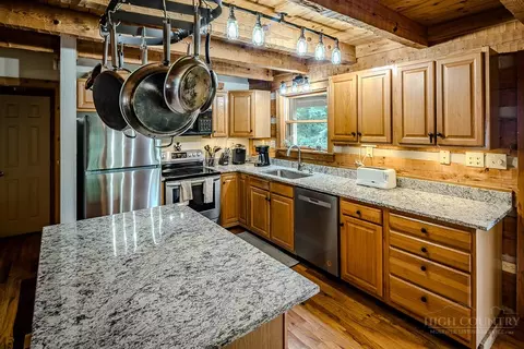 Kitchen - 230 Hawks Bill Dr, Banner Elk, NC 28604 photo 4 of 5