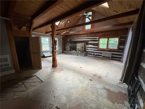 370 Parkway Forest Dr, Boone, NC 28607 photo 11