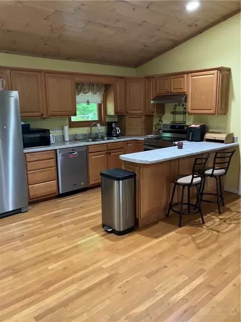 364 Roy E Brown Rd, Vilas, NC 28692 photo 4