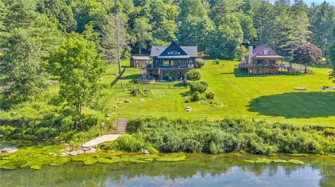 309 Flint River Dr, Laurel Springs, NC 28644