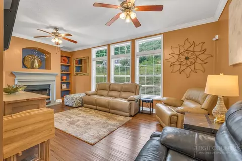 Living - 2377 Longhope Rd, Todd, NC 28684 photo 2 of 3