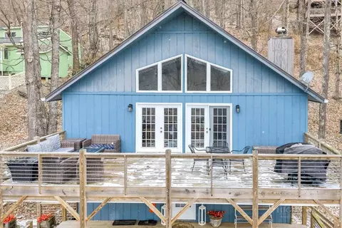 Exterior - 1340 Skyland Dr, Seven Devils, NC 28604 photo 2 of 8