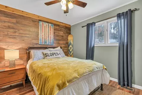 Bedroom - 1340 Skyland Dr, Seven Devils, NC 28604 photo 5 of 8