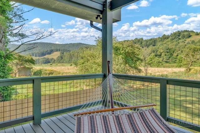 790 Howard Edmisten Rd, Sugar Grove, NC 28679