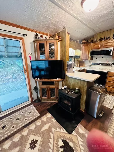 85 Jack Pine Loop, Newland, NC 28657 photo 8