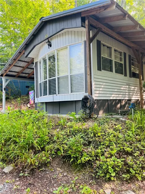 85 Jack Pine Loop, Newland, NC 28657 photo 3