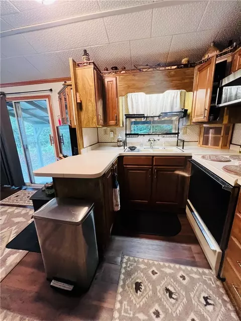 85 Jack Pine Loop, Newland, NC 28657 photo 9