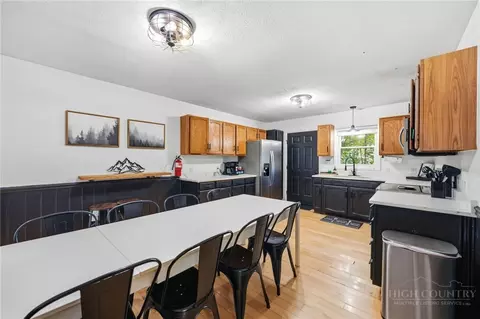 Dining - 151 Pond Creek Rd, Beech Mountain, NC 28604 photo 2 of 2