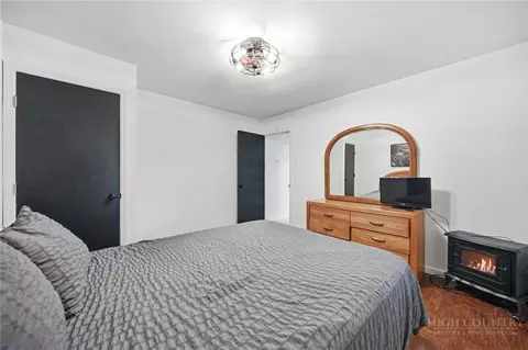 Bedroom - 151 Pond Creek Rd, Beech Mountain, NC 28604 photo 10 of 10