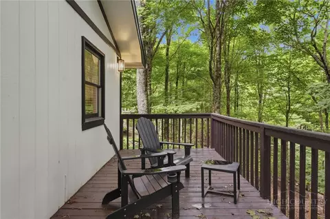 Exterior - 151 Pond Creek Rd, Beech Mountain, NC 28604 photo 4 of 12
