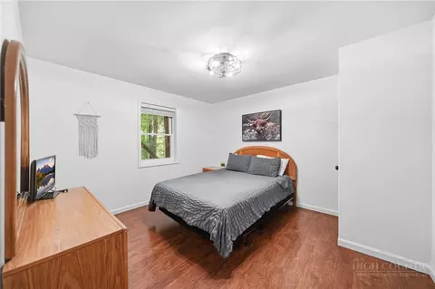 Bedroom - 151 Pond Creek Rd, Beech Mountain, NC 28604 photo 9 of 10