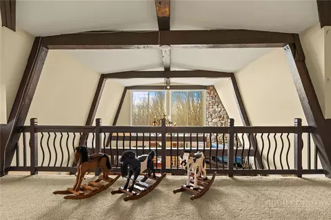 Entry Way - 207 Pinnacle Ridge Rd, Beech Mountain, NC 28604 photo 4 of 7