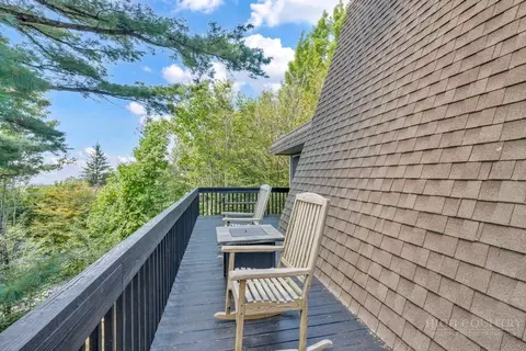Exterior - 207 Pinnacle Ridge Rd, Beech Mountain, NC 28604 photo 4 of 10