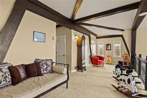 Entry Way - 207 Pinnacle Ridge Rd, Beech Mountain, NC 28604 photo 3 of 7