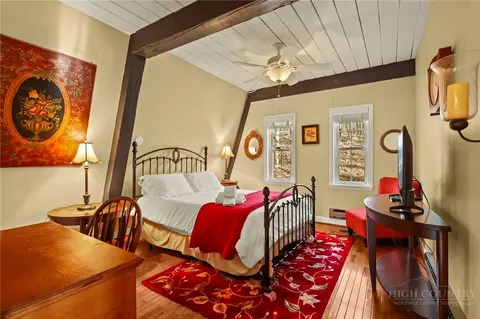 Bedroom - 207 Pinnacle Ridge Rd, Beech Mountain, NC 28604 photo 1 of 5