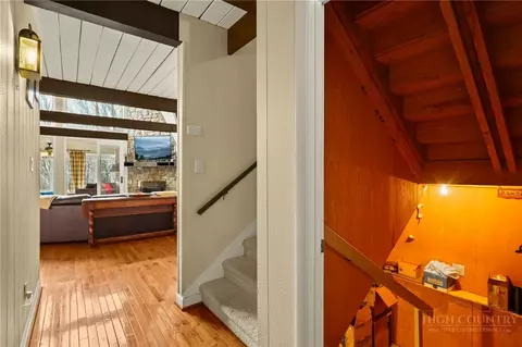 Entry Way - 207 Pinnacle Ridge Rd, Beech Mountain, NC 28604 photo 2 of 7
