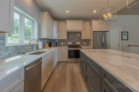 463 Ridge Rd, Roaring Gap, NC 28668 photo 10