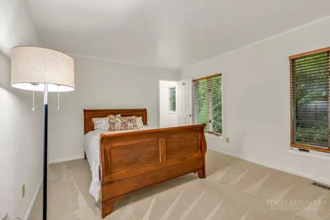 151 Edgewood Dr, Boone, NC 28607 photo 9