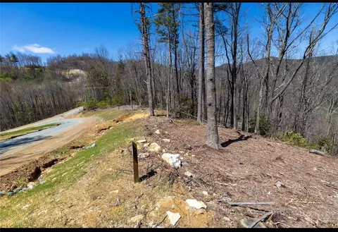84 Eagle Watch Cir, Deep Gap, NC 28618 photo 5
