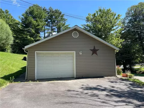 Exterior - 450 Jefferson Rd, Boone, NC 28607 photo 4 of 4