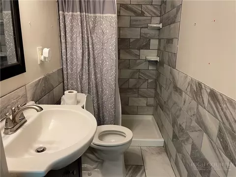 Bath - 450 Jefferson Rd, Boone, NC 28607 photo 1 of 2