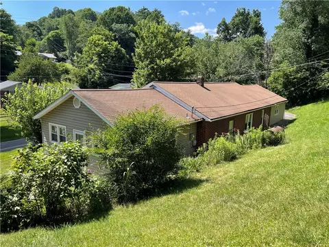 Exterior - 450 Jefferson Rd, Boone, NC 28607 photo 3 of 4