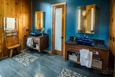 Bath - 179 Adams Rd, Vilas, NC 28692 photo 1 of 5