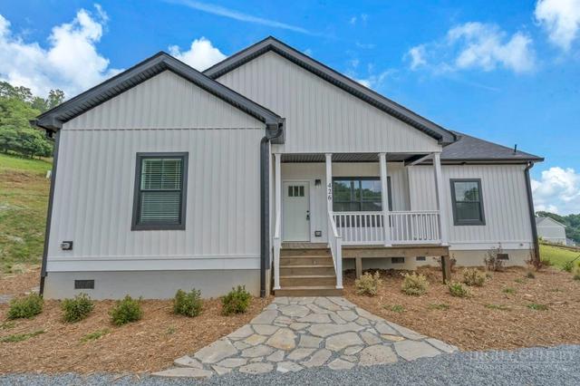 426 Fieldstone Way, Fleetwood, NC 28626