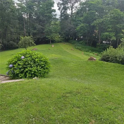 8676 Nc Hwy 183, Newland, NC 28657