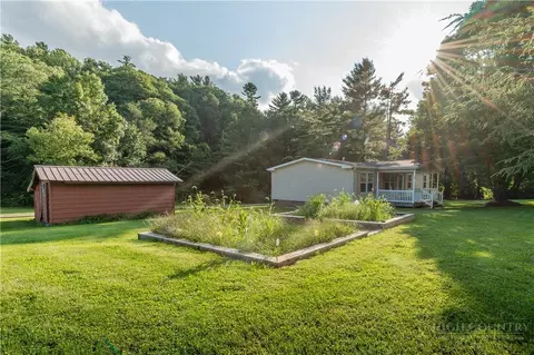 Exterior - 150 Grizzly Ln, Boone, NC 28607 photo 7 of 8