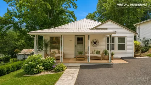 505 Oak Ave, West Jefferson, NC 28694