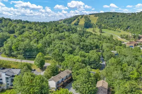 View/Area - 101 Hornbeam Rd #1D, Beech Mountain, NC 28604 photo 5 of 6