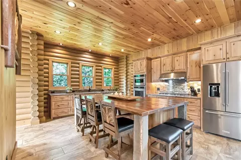Kitchen - 1501 Beech Mountain Pkwy, Banner Elk, NC 28604 photo 1 of 10