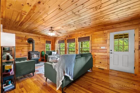 Living - 2717 Meat Camp Rd, Boone, NC 28607 photo 4 of 5